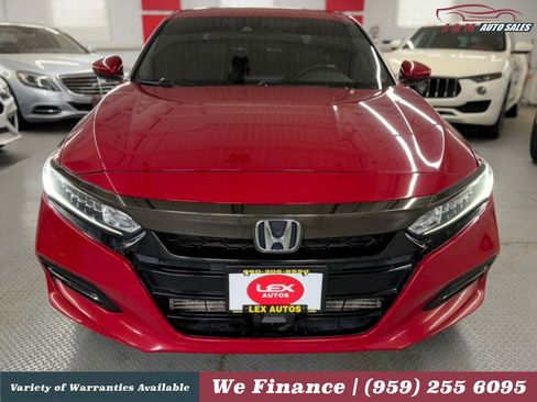Used 2018 Honda Accord Sport image 3