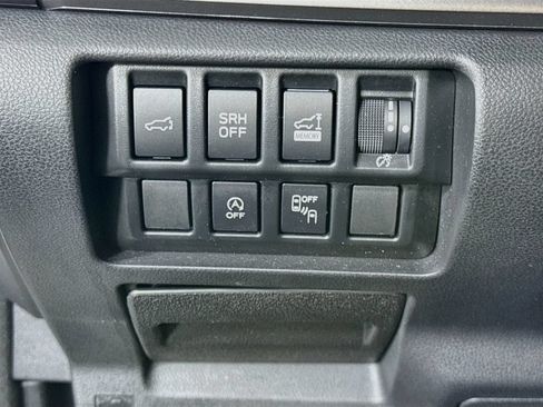 Used 2024 Subaru Forester Premium AWD/4WD image 20