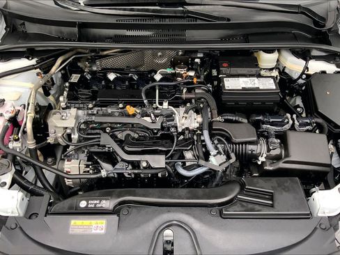 Used 2025 Toyota Corolla LE image 30