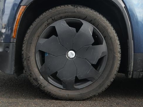 Used 2023 Fisker Ocean Extreme image 11