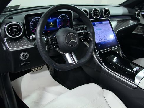 Used 2024 Mercedes-Benz C 300 4MATIC Sedan image 6