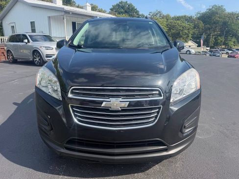 Used 2016 Chevrolet Trax LT w/ LT Convenience Package AWD/4WD image 2