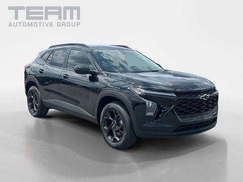 Used 2026 Chevrolet Trax LT w/ Driver Confidence Package FWD image 1