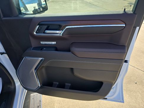 New 2026 GMC Sierra 1500 Denali w/ Denali Reserve Package image 17