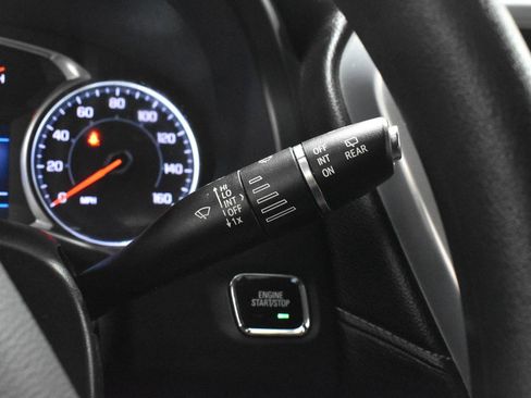 Used 2022 GMC Acadia SLE w/ Driver Convenience Package image 13