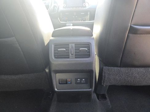 Used 2021 Nissan Rogue SL AWD/4WD image 22