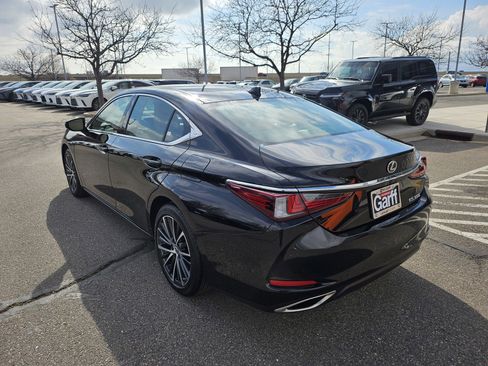Used 2025 Lexus ES 350 w/ Premium Package image 8