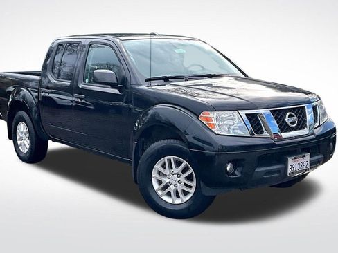 Used 2017 Nissan Frontier SV w/ SV Value Truck Package image 12