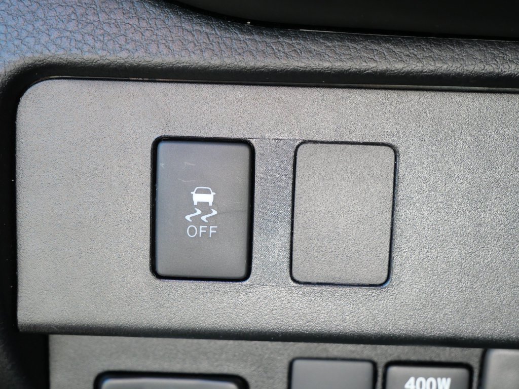 Certified 2021 Toyota Tacoma TRD Off-Road AWD/4WD image 22