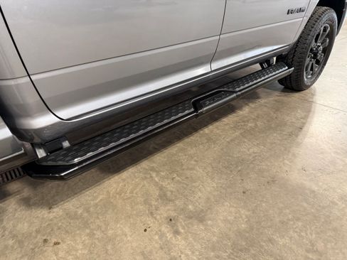 Certified 2024 RAM 2500 Big Horn w/ Night Edition AWD/4WD image 7