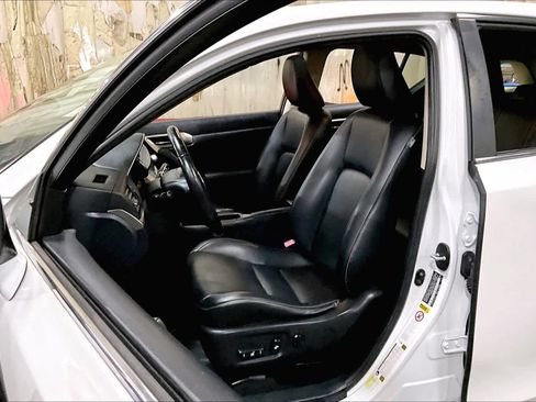 Used 2014 Lexus CT 200h image 7