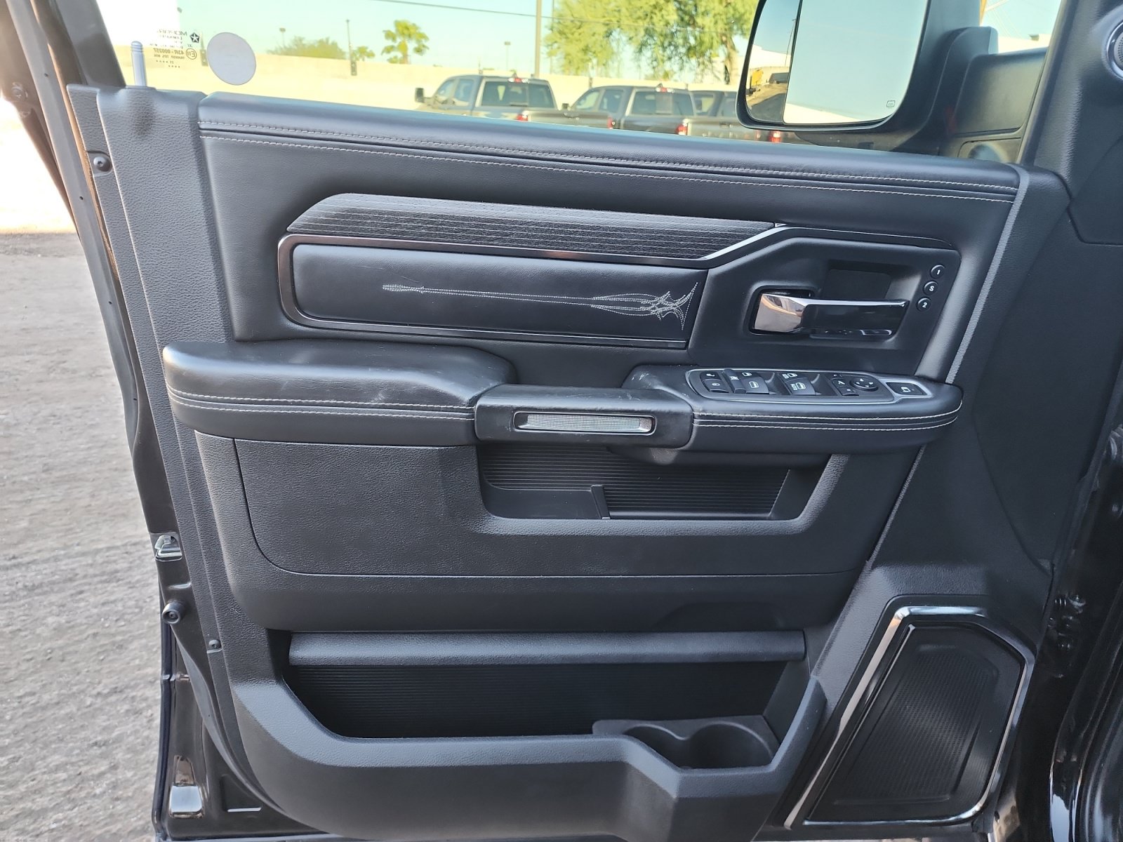 Used 2022 RAM 3500 Limited AWD/4WD image 14
