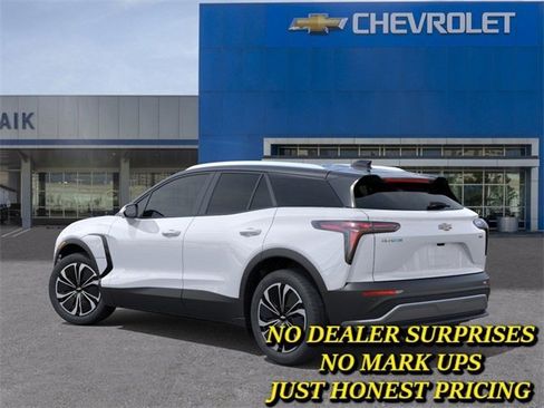 New 2025 Chevrolet Blazer EV LT image 3