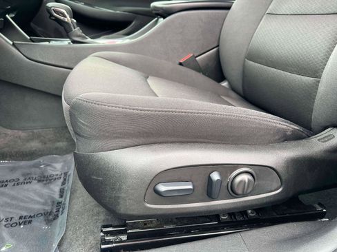 Used 2024 Chevrolet Malibu LT FWD image 22