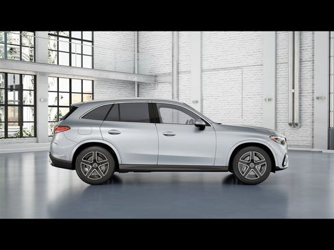Certified 2026 Mercedes-Benz GLC 300 4MATIC image 11