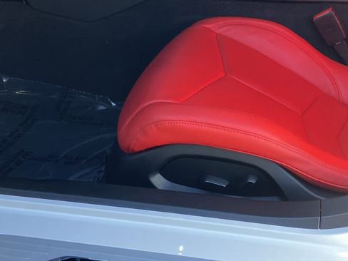 Used 2025 Chevrolet Corvette Stingray Coupe w/ 1LT image 17