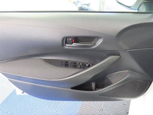 Used 2026 Toyota Corolla LE FWD image 17