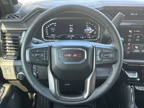 Used 2025 GMC Sierra 2500 AT4 w/ Technology Package AWD/4WD image 24