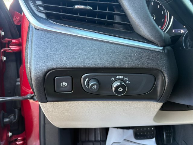 Used 2020 Buick Enclave Essence w/ LPO, Floor Liner Package FWD image 21