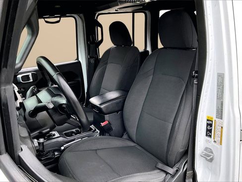 Used 2021 Jeep Wrangler Unlimited Sport image 18