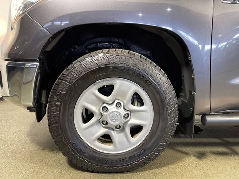 Certified 2017 Toyota Tundra SR5 RWD image 11