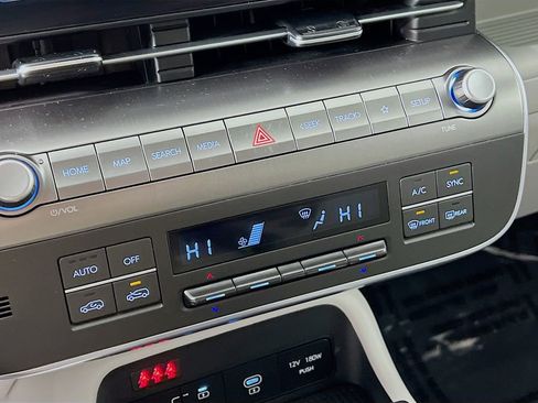 Certified 2025 Hyundai Kona SEL image 16