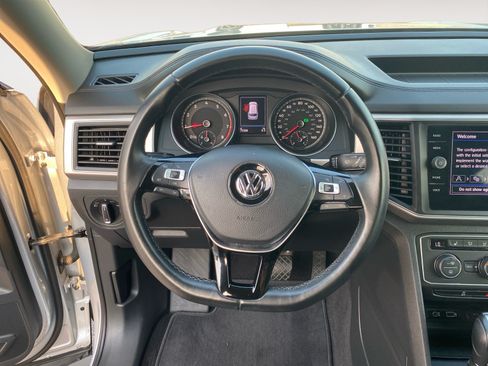 Used 2018 Volkswagen Atlas SE FWD image 14