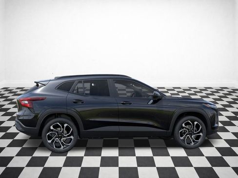 New 2026 Chevrolet Trax RS w/ Sunroof Package image 33