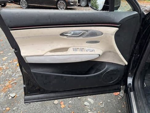 Used 2026 Genesis GV70 2.5T Advanced image 16