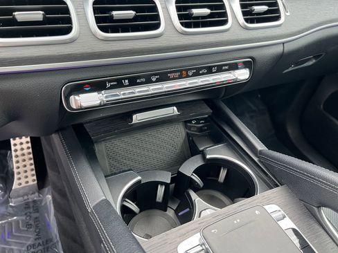 Used 2020 Mercedes-Benz GLS 580 4MATIC image 28