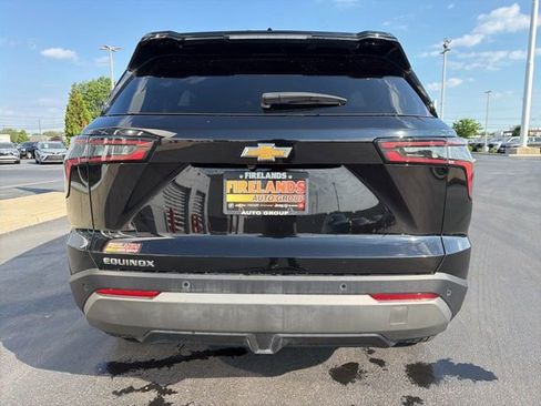 Used 2026 Chevrolet Equinox LT FWD image 6