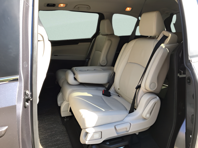 Used 2025 Honda Odyssey EX-L image 9