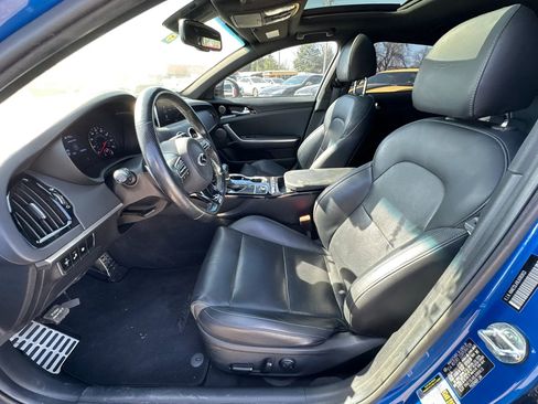 Used 2020 Kia Stinger GT-Line w/ Sun & Sound Package image 10