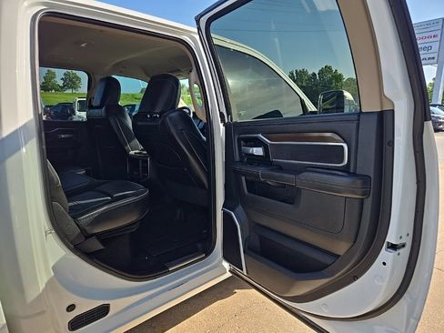 Used 2022 RAM 2500 Laramie AWD/4WD image 90
