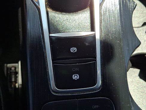 Used 2024 Ford Escape ST-Line AWD/4WD image 24