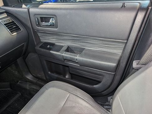 Used 2018 Ford Flex SEL w/ Equipment Group 202A FWD image 40