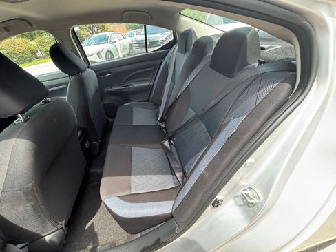 Used 2025 Nissan Versa SV FWD image 36