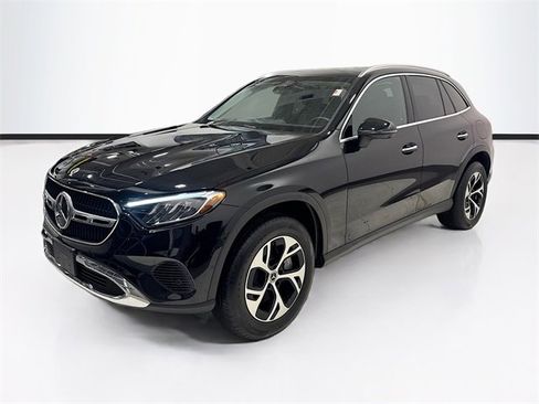 Used 2025 Mercedes-Benz GLC 350e 4MATIC w/ Advanced USB Package image 1