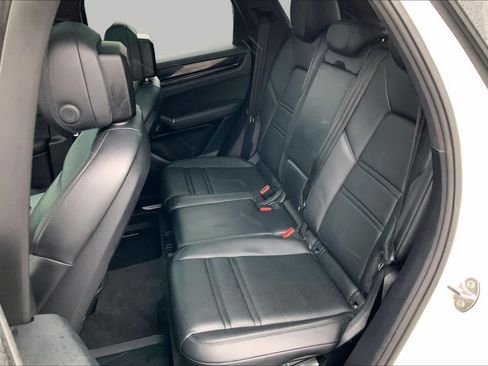 Used 2019 Porsche Cayenne S AWD/4WD image 20