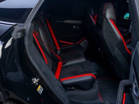 Used 2024 Lamborghini Urus Performante AWD/4WD image 80