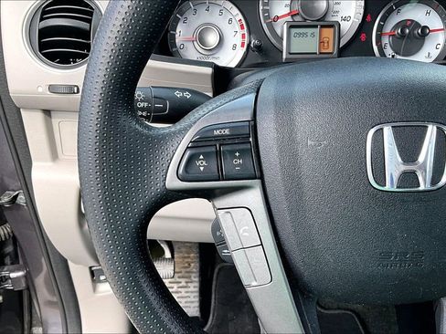 Used 2015 Honda Pilot LX image 11