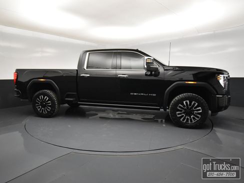 Used 2024 GMC Sierra 2500 Denali Ultimate image 50