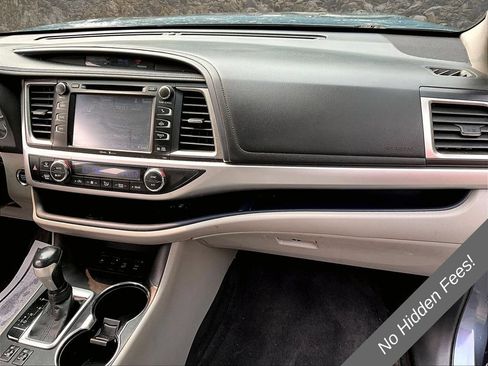 Used 2014 Toyota Highlander XLE AWD/4WD image 15