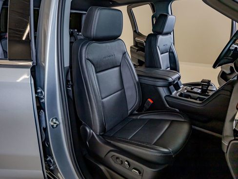 Used 2023 GMC Sierra 1500 Denali w/ Denali Reserve Package image 30