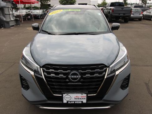 Used 2023 Nissan Kicks SR image 8