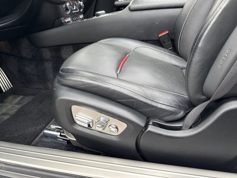Used 2018 Rolls-Royce Dawn image 39