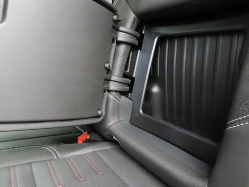 Used 2024 GMC Sierra 2500 AT4X image 77