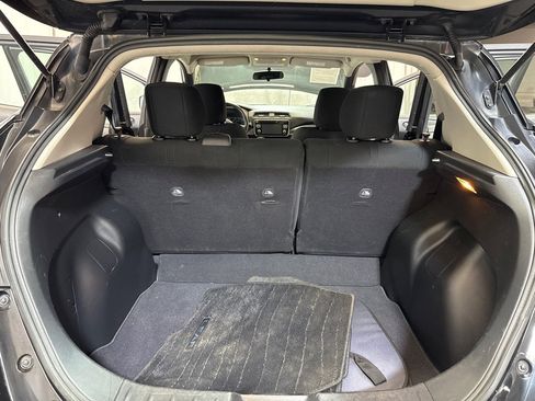 Used 2019 Nissan Leaf SV w/ SV All Weather Package image 20