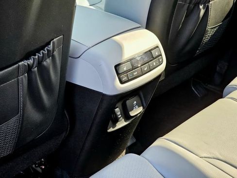 Used 2021 Hyundai Palisade SEL FWD image 25