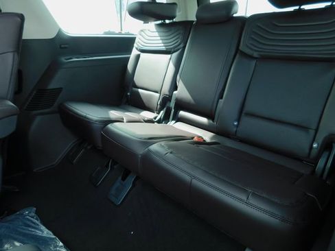 New 2026 Ford Expedition Max Platinum image 24